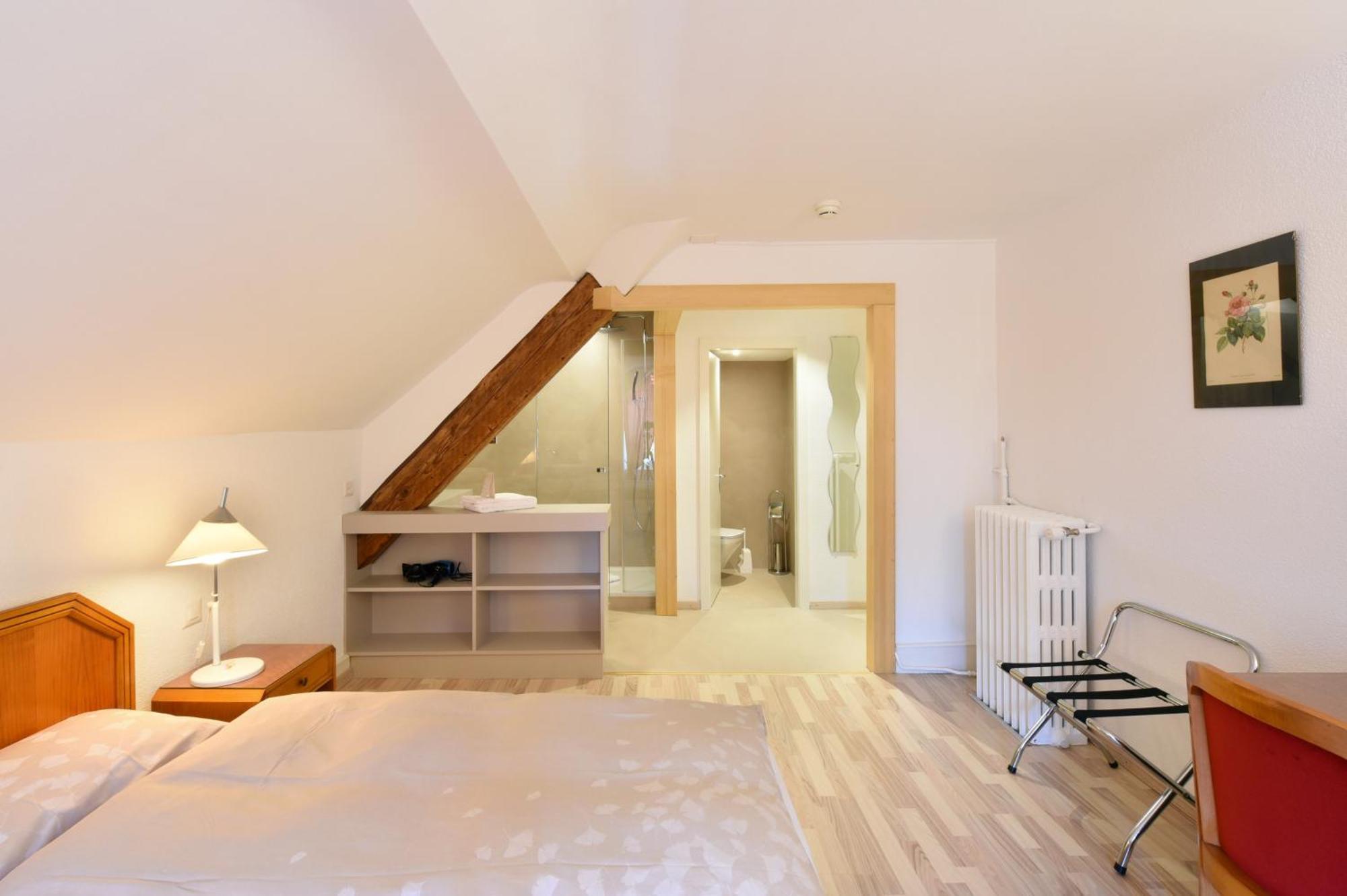 Hotel De L'Aigle Couvet Номер фото