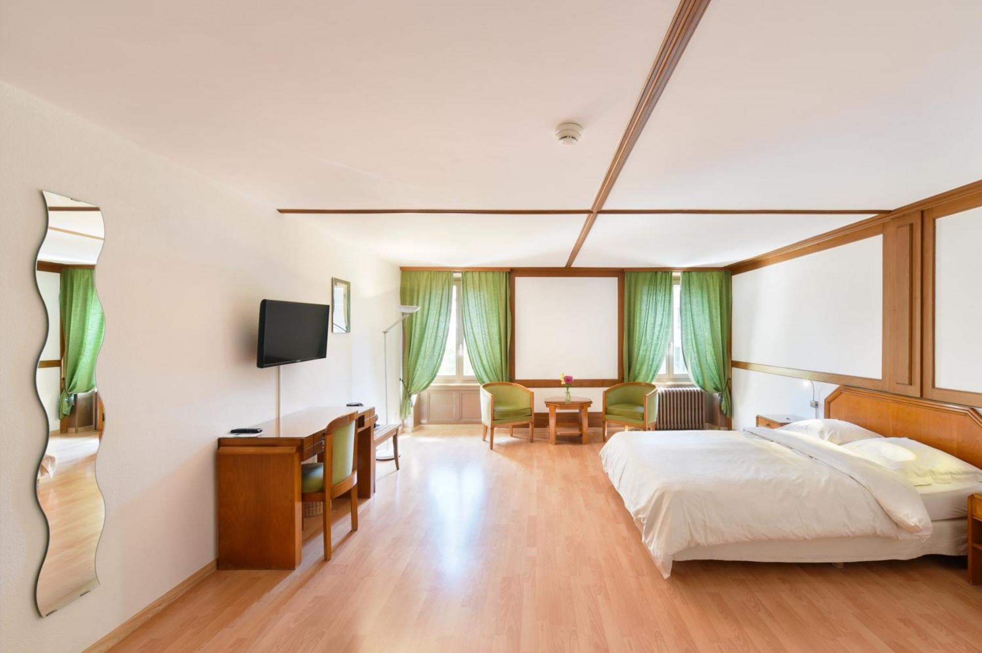 Hotel De L'Aigle Couvet Номер фото