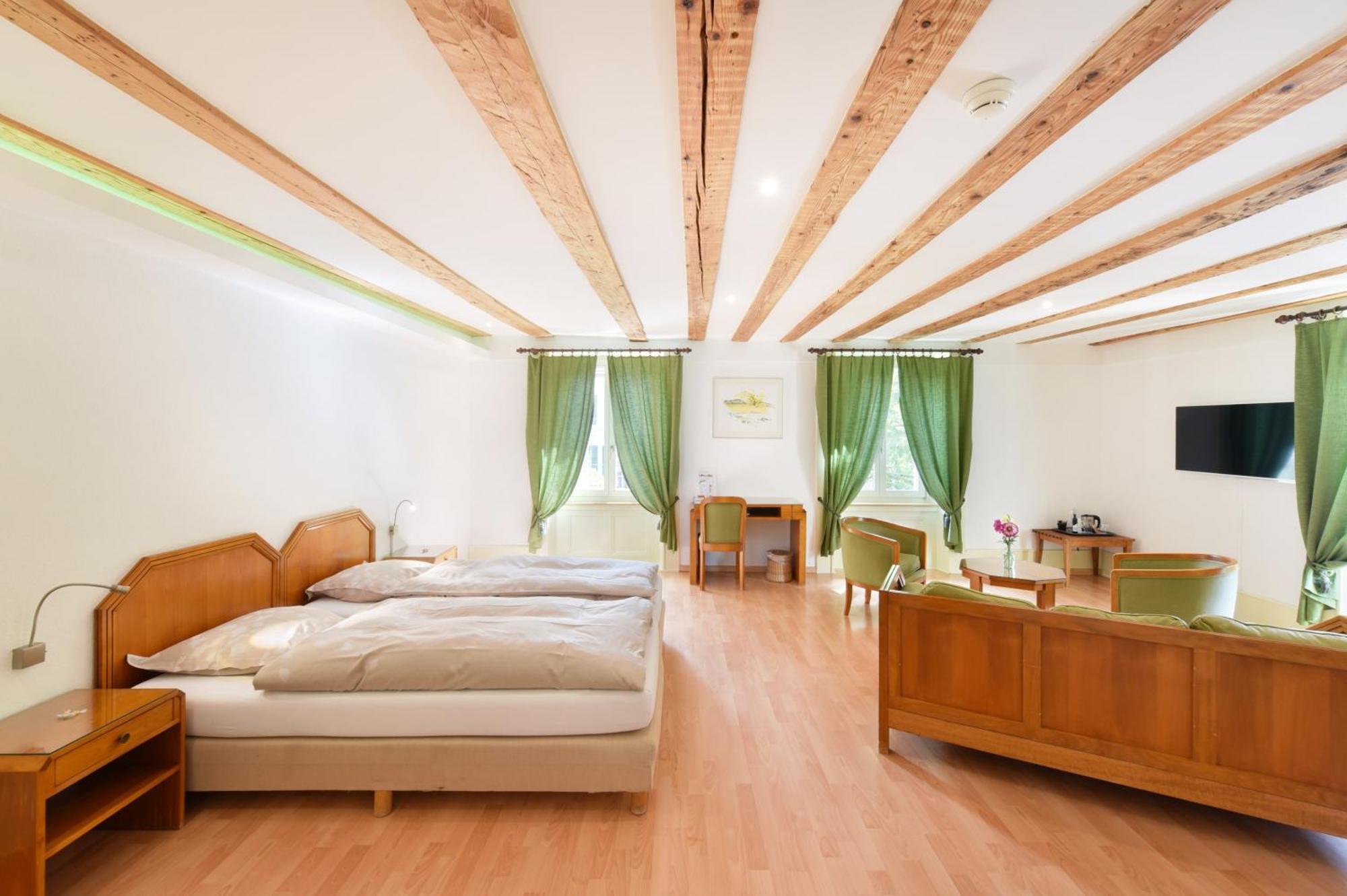 Hotel De L'Aigle Couvet Номер фото