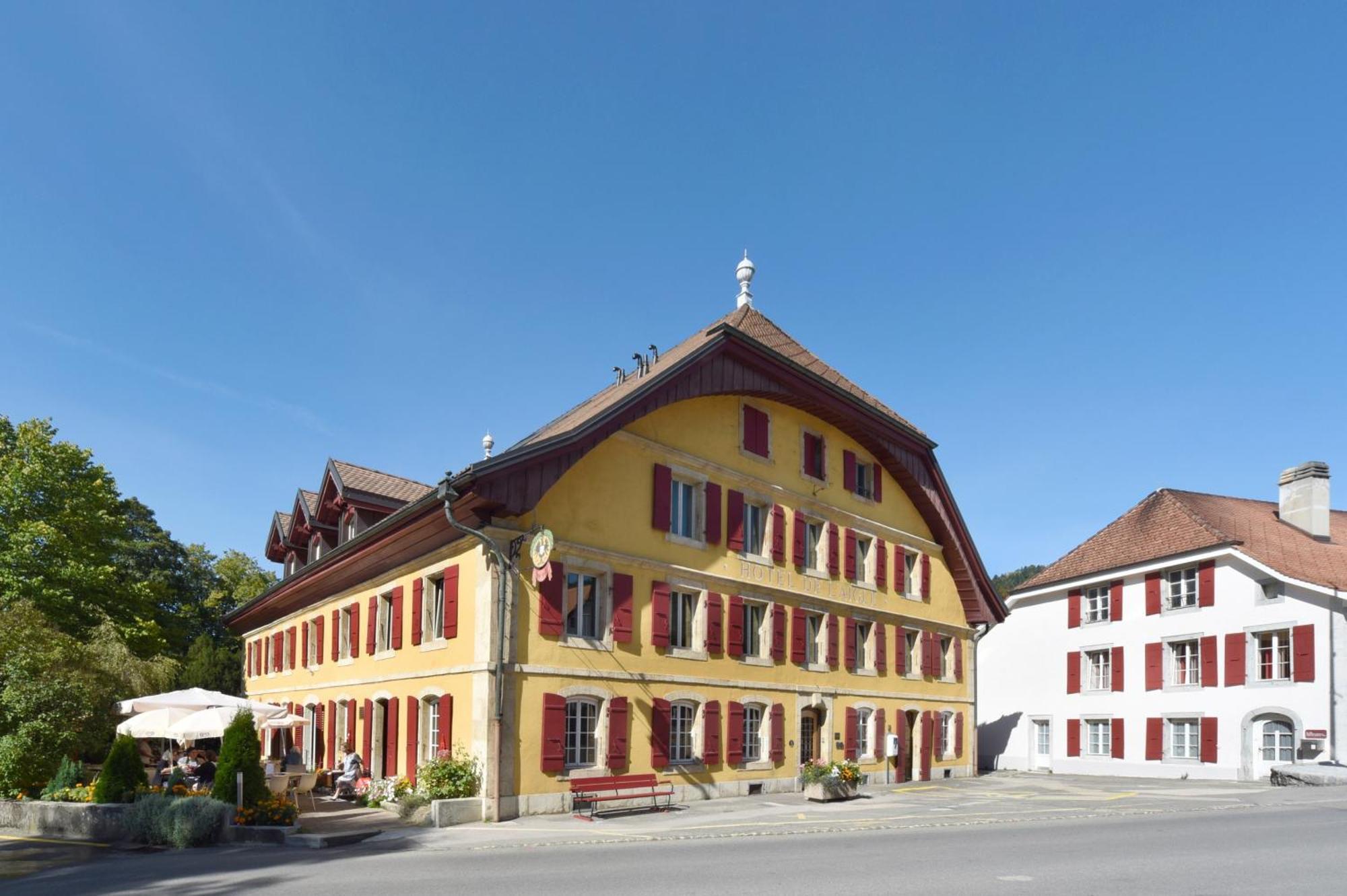 Hotel De L'Aigle Couvet Экстерьер фото