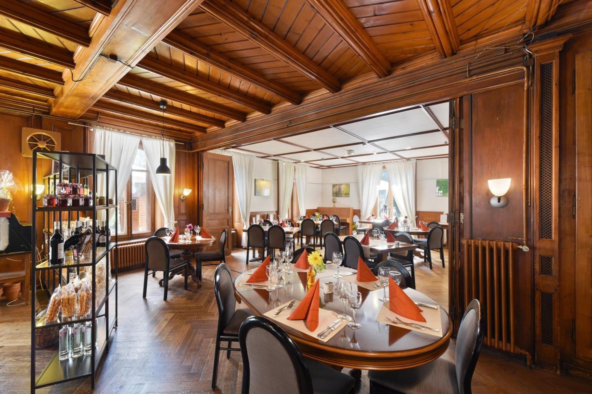 Hotel De L'Aigle Couvet Экстерьер фото