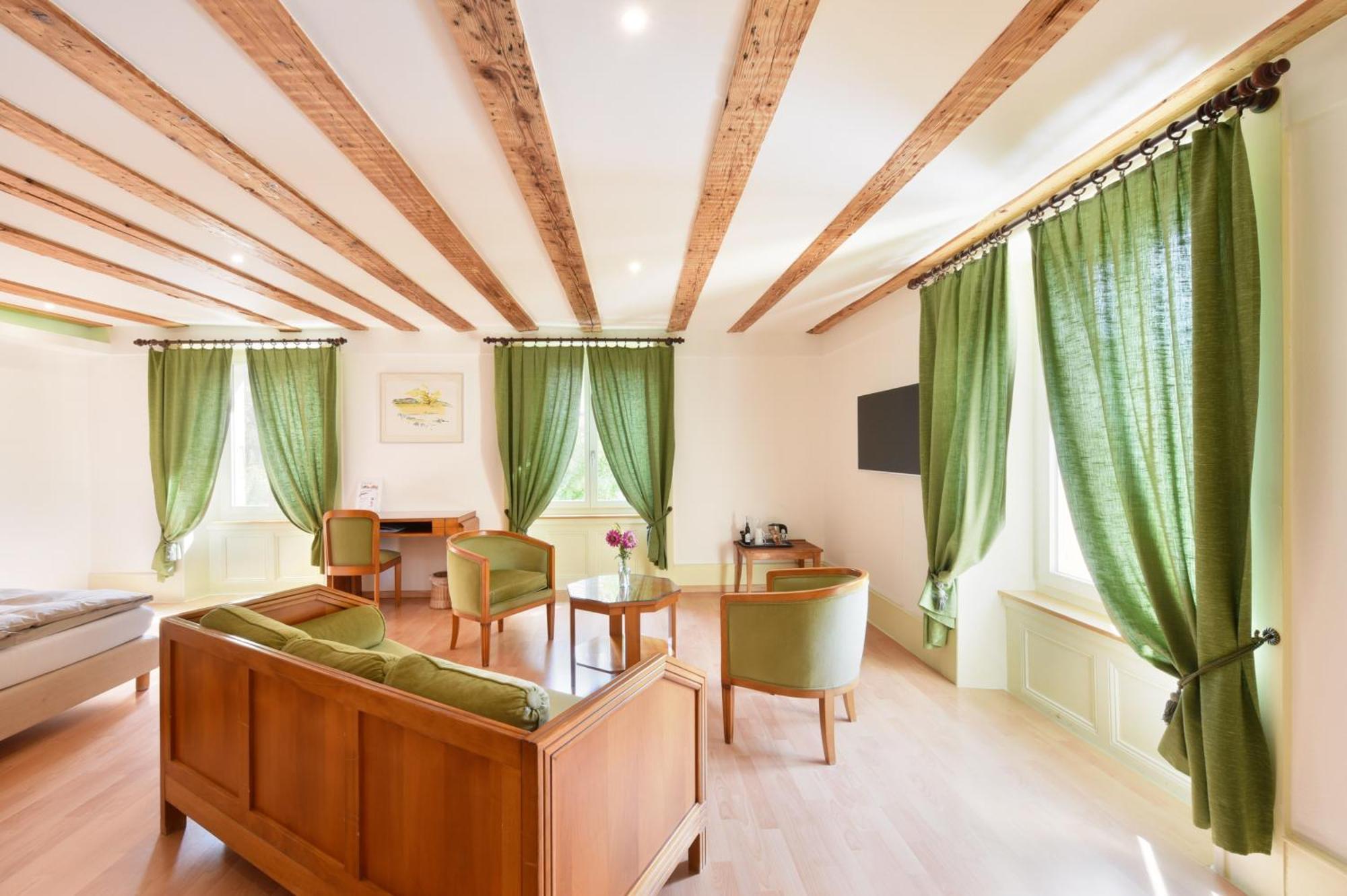 Hotel De L'Aigle Couvet Номер фото